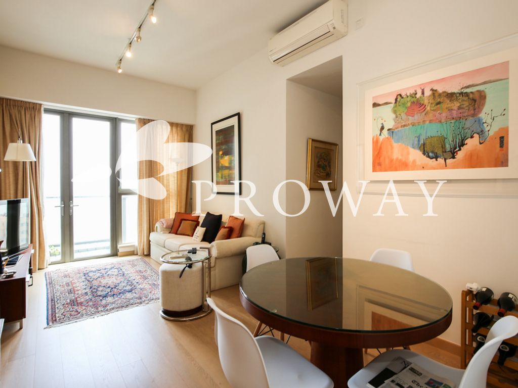 3 Bedroom Harbour View Apartment next to MTR
